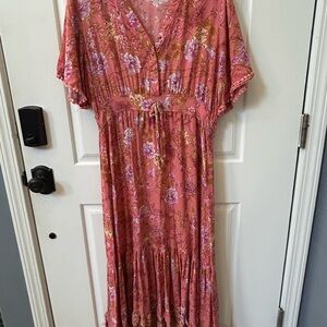 Elegant Floral Maxi Dress in Pink